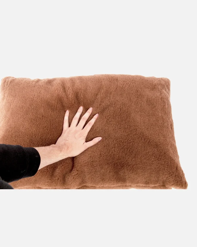 Polštář CAMEL - Barva: Hnědá, Rozměr: 70x50cm