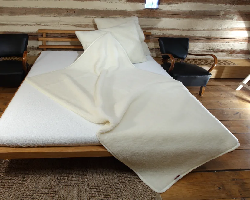 Merino deka vlněná lehká 135x200